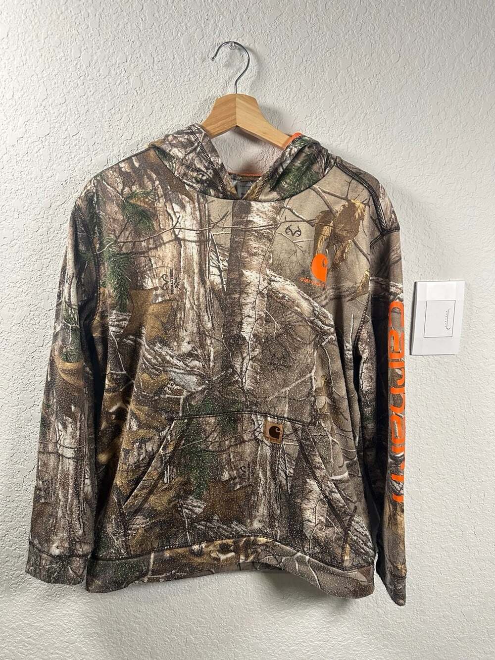 Carhartt Realtree Camo Hoodie Size XL (18-20)